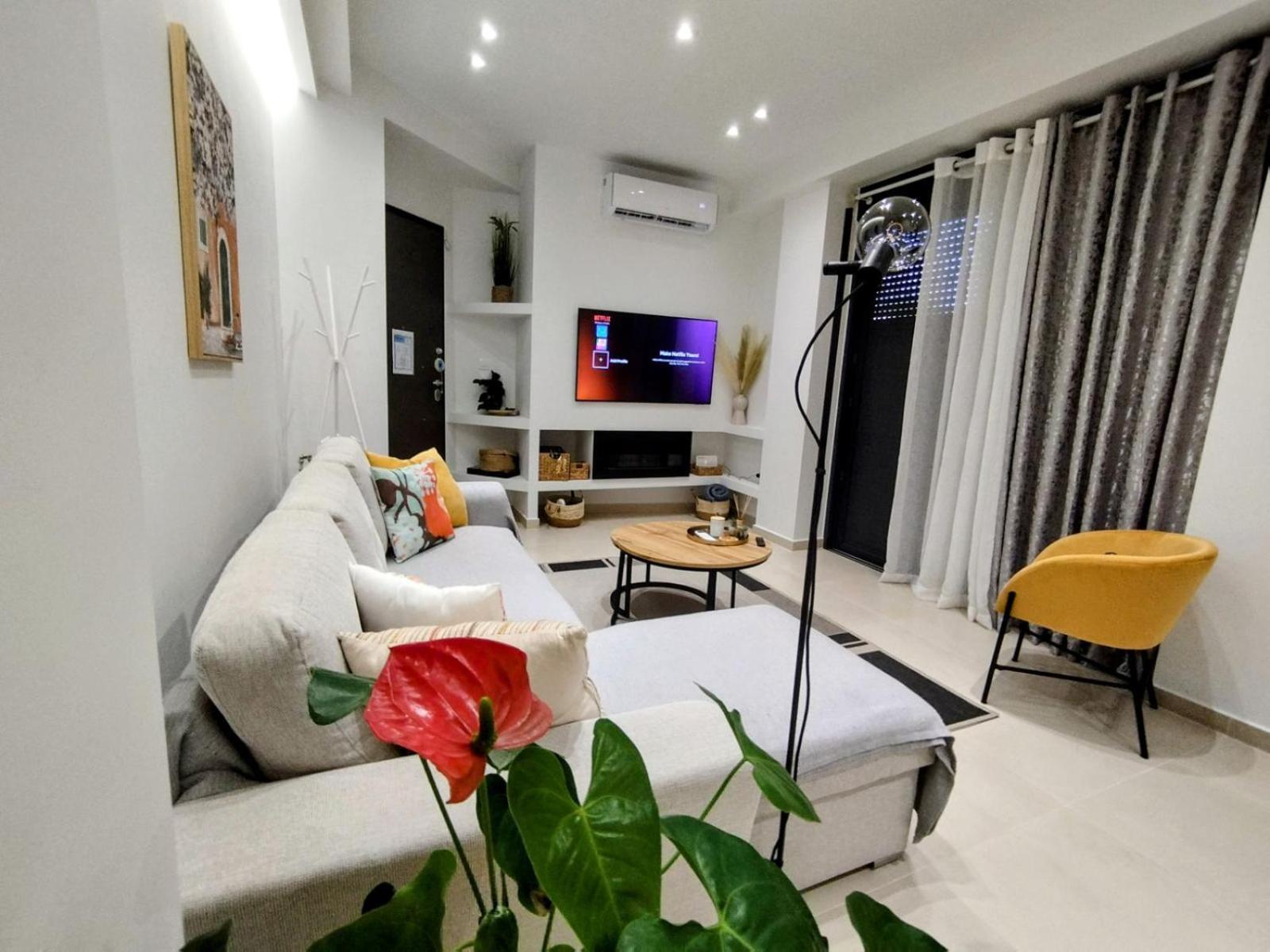 Floral Home 1 - Ground Floor Apt With Courtyard And Private Parking! Athen Exterior foto