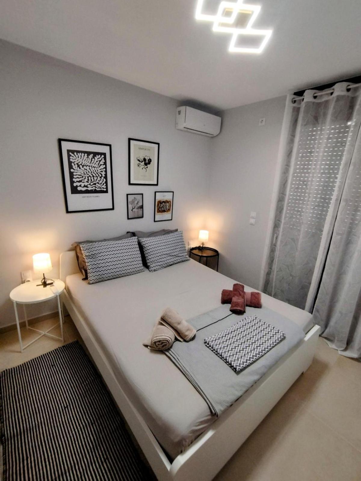 Floral Home 1 - Ground Floor Apt With Courtyard And Private Parking! Athen Exterior foto